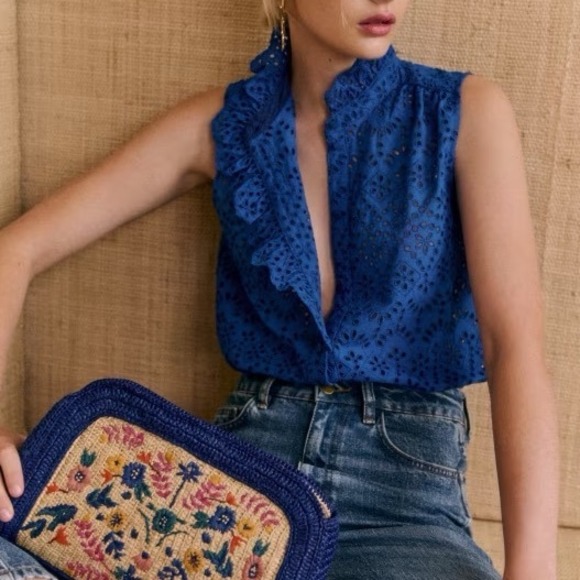 Sezane Celinda Shirt Blue Eyelet Ruffle Collar Sleeveless Button Down Top Size 6 - Picture 1 of 10